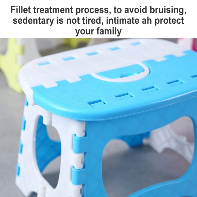 Outdoor Portable Sitting Plastic Folding Stool Fishing Useful Stool, Random Color Delivery, 1751