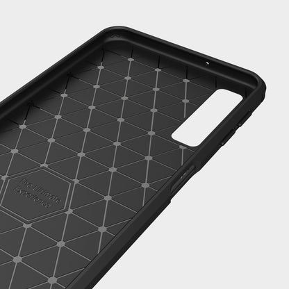 Funda protectora trasera suave de TPU con textura de fibra de carbono cepillada para Galaxy A7 (2018)/A750, a prueba de golpes y antideslizante.
