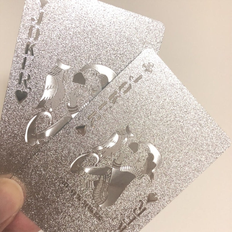 2 naipes creativos de plástico plateado, resistentes al agua y duraderos, 2 naipes de póker plateados.