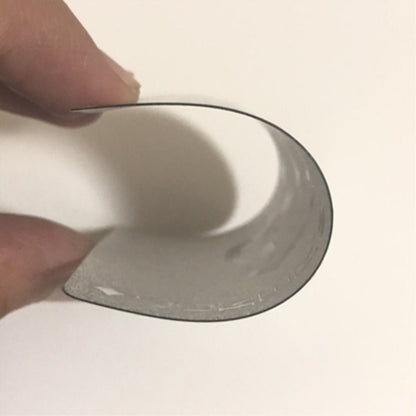 2 naipes creativos de plástico plateado, resistentes al agua y duraderos, 2 naipes de póker plateados.